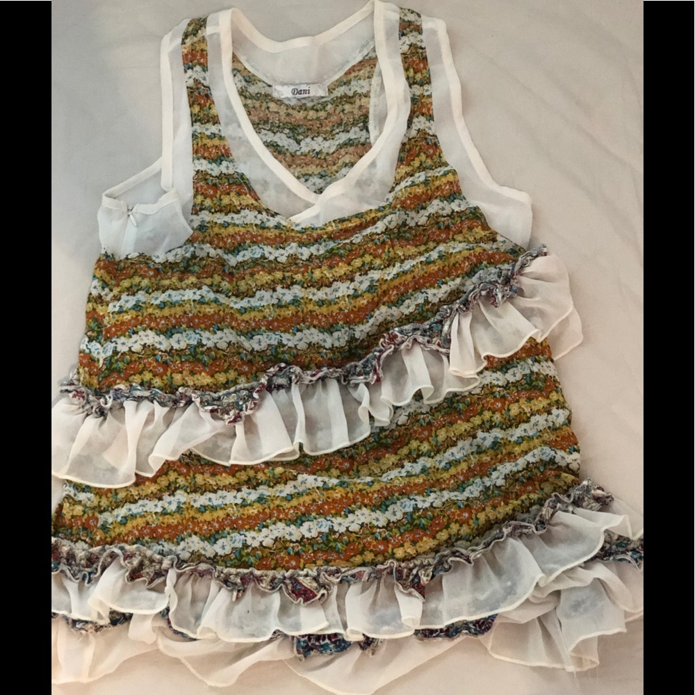 SALE 2 for $12 Dani Floral Sleeveless Top Size L
